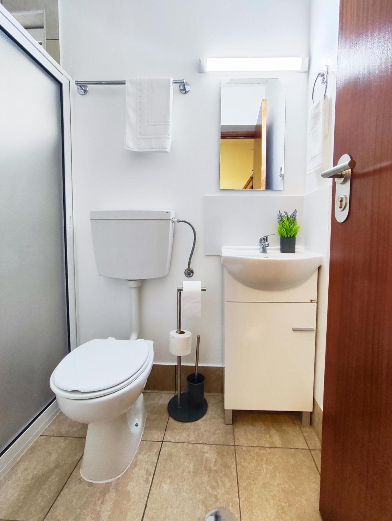 Gateone Al Airport View House Villa Machico  Luaran gambar