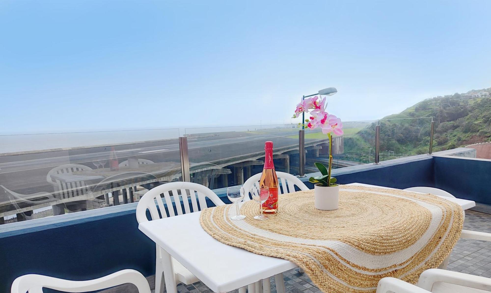 Gateone Al Airport View House Villa Machico  Luaran gambar